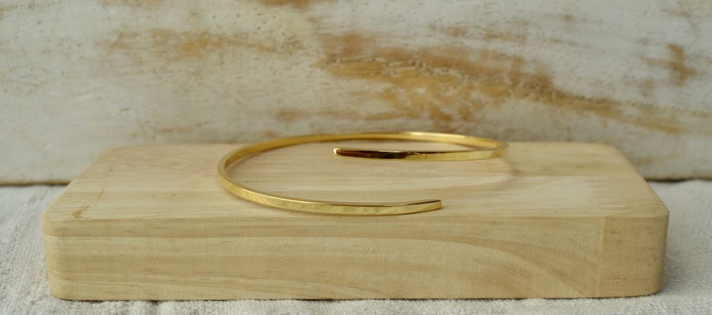 bracciale rigido oro giallo